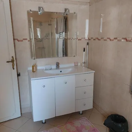 3 Pieces 64 M2 Dans 16, 2 Minutes Du Metro Michel Ange Auteuil, 6 Personnes Apartment
