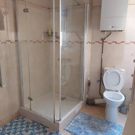 3 Pieces 64 M2 Dans 16, 2 Minutes Du Metro Michel Ange Auteuil, 6 Personnes Apartment