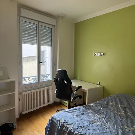Apartment 3 Pieces 64 M2 Dans 16, 2 Minutes Du Metro Michel Ange Auteuil, 6 Personnes Paris